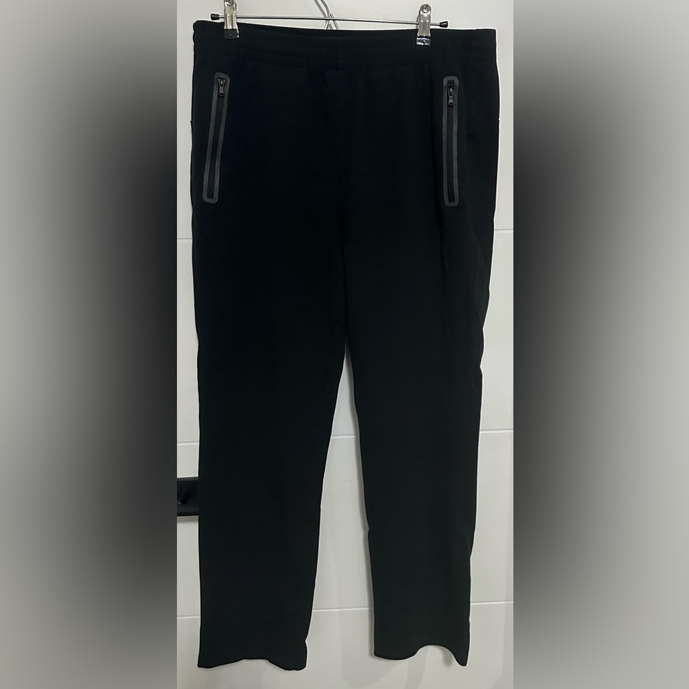 Old Navy Active Men's Dynamic Fleece 4-Way Stretch- Size Large